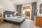 3 bedrooms Apartment in Benahavis, Spain No. 82073 - Image 7