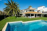 6 bedrooms House in Sitges, Spain No. 82309 - house in Spain