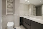 3 bedrooms Apartment in Madrid, Spain No. 82344 - Image 6