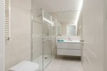 3 bedrooms Apartment in Madrid, Spain No. 82344 - Image 10