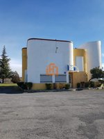 288m² Commercial property in Garrafe de Torio, Spain No. 82975 - Image 3