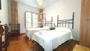 483m² Commercial property in Chartered Community of Navarre, Spain No. 83572