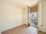 2 bedrooms Apartment in Barcelona, Spain No. 83772 - Image 8