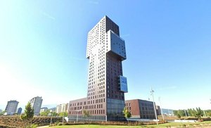 3634m² Office in Leon, Spain No. 84060