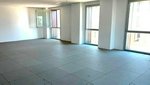 3634m² Office in Leon, Spain No. 84060 - Image 8