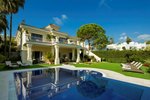 6 bedrooms Villa in Marbella, Spain No. 84613 - Image 11