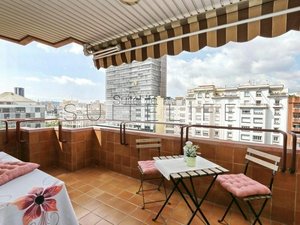 5 bedrooms Duplex in Gracia, Spain No. 84744