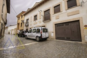 4 bedrooms Duplex in Torrelaguna, Spain No. 85243