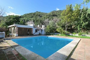 1 bedroom Commercial property in Tolox, Spain No. 85305