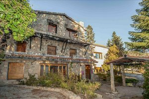10 bedrooms House in Colmenarejo, Spain No. 86603