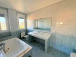 5 bedrooms House in Leon, Spain No. 86793 - Image 21