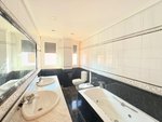 5 bedrooms House in Leon, Spain No. 86793 - Image 30