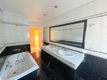 5 bedrooms House in Leon, Spain No. 86793 - Image 31