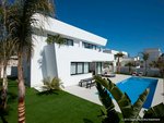 3 bedrooms Villa in La Marina, Spain No. 8684 - Image 5