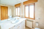 4 bedrooms House in Villaquilambre, Spain No. 86976 - Image 18