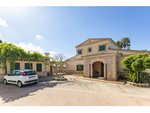 10 bedrooms House in Mahon, Spain No. 8709 - Image 3