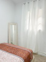 2 bedrooms Apartment in L'Hospitalet de Llobregat, Spain No. 87615 - Image 2