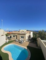 4 bedrooms House in Candelaria, Spain No. 88969 - house in Spain
