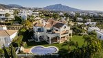 5 bedrooms Villa in Benahavis, Spain No. 89223 - Image 9