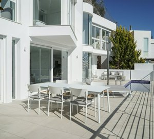 5 bedrooms Villa in Altea, Spain No. 8951