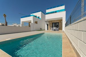 3 bedrooms Villa in Los Montesinos, Spain No. 8985