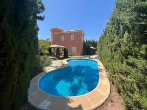 3 bedrooms Villa in Alicante, Spain No. 89926