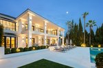 6 bedrooms Villa in Marbella, Spain No. 91202 - Image 32