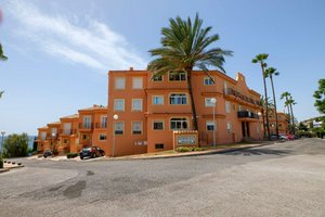 3 bedrooms Penthouse in Estepona, Spain No. 92614