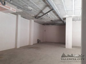 292m² Commercial property in Valencia, Spain No. 939