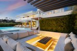 6 bedrooms Villa in Marbella, Spain No. 94682 - Image 9