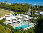 6 bedrooms Villa in Marbella, Spain No. 94682 - Image 12
