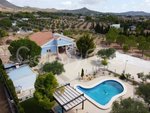 4 bedrooms House in Yecla, Spain No. 94855 - house in Spain