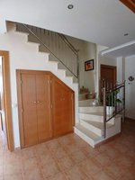 5 bedrooms Villa in Yecla, Spain No. 94859 - Image 2