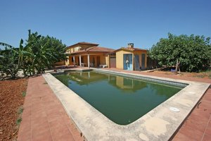 6 bedrooms Villa in Pedreguer, Spain No. 9699