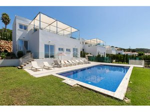5 bedrooms Villa in San Jaime Mediterraneo, Spain No. 9737