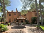 5 bedrooms Villa in Naquera, Spain No. 9810 - Image 22