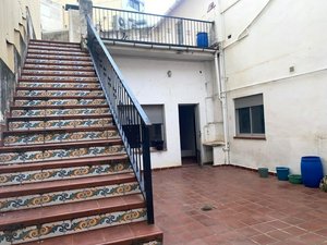 6 bedrooms Townhouse in Ontinyent, Spain No. 99008