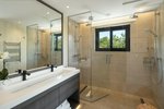 5 bedrooms Villa in Marbella, Spain No. 99214 - Image 11