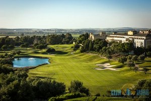 208 bedrooms Commercial property in Cadiz, Spain No. 9928