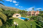 9 bedrooms Villa in Marbella, Spain No. 99873 - villa in Spain