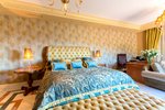 9 bedrooms Villa in Marbella, Spain No. 99873 - Image 8