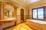9 bedrooms Villa in Marbella, Spain No. 99873 - Image 9