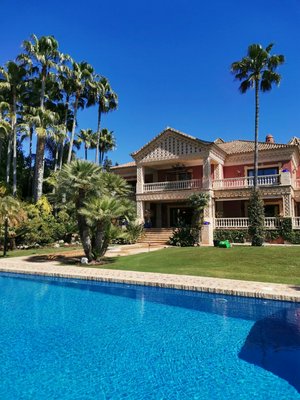 9 bedrooms Villa in Marbella, Spain No. 99877