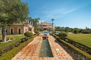 9 bedrooms Villa in Marbella, Spain No. 99891