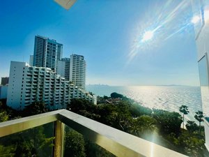 2 bedrooms Apartment in Pattaya, Thailand No. 11474
