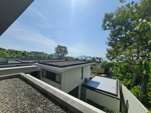 4 bedrooms Villa in Phuket, Thailand No. 11578