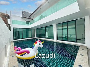 4 bedrooms Villa in Phuket, Thailand No. 13558