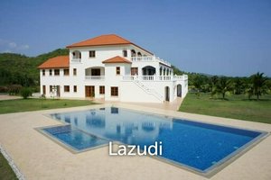 10 bedrooms Villa in Cha-am, Thailand No. 13649