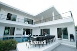 6 bedrooms Villa in Pattaya, Thailand No. 13772 - Image 2