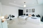 6 bedrooms Villa in Pattaya, Thailand No. 13772 - Image 8